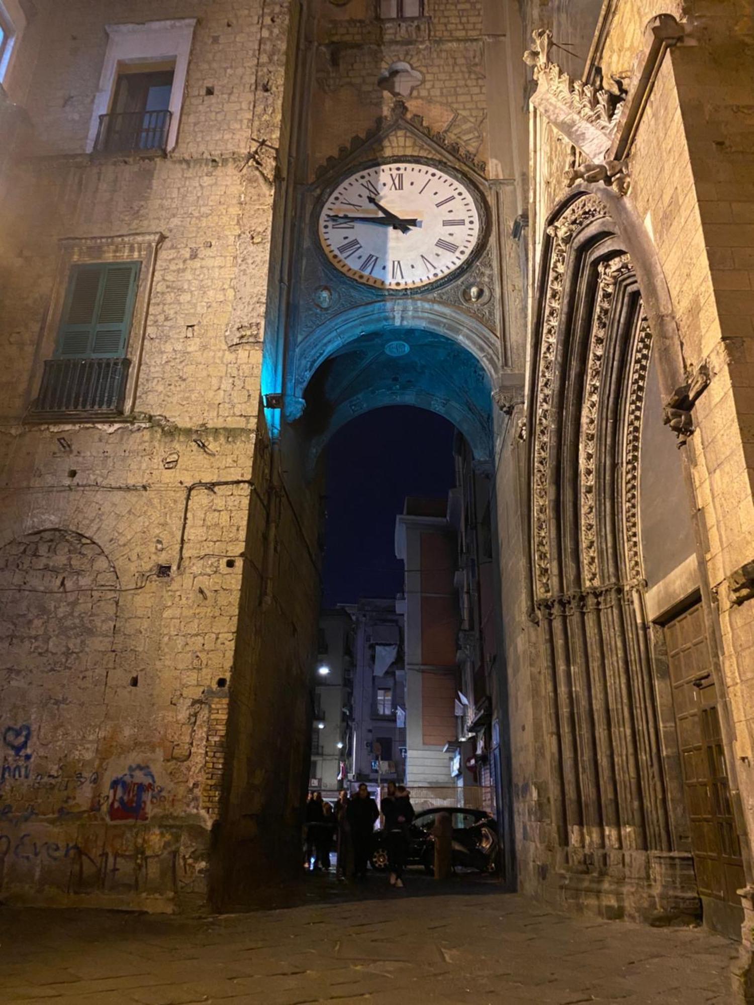 La Mea Partenope Napels Buitenkant foto